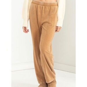 NWOT HYFVE Pintuck Detail Sweatpants with Pockets - Camel